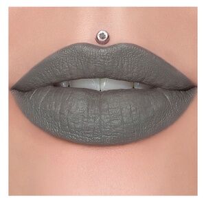 DRILL SERGEANT New in Box Jeffree Star Velvet Trap Lipstick Sultry Gray matte